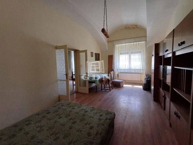 Eladó családi ház, Baján 26.5 M Ft, 3 szobás