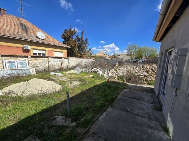 Eladó ikerház, Baján 59 M Ft, 3 szobás / költözzbe.hu