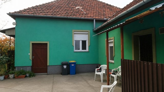 Eladó családi ház, Törtelen 55 M Ft, 3+1 szobás