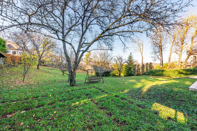 Eladó telek, Budapesten, XII. kerületben 820 M Ft