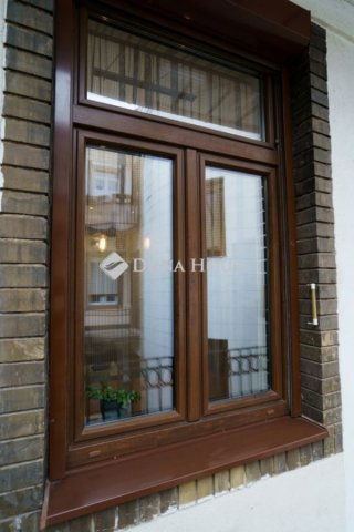 Eladó téglalakás, Budapesten, VII. kerületben 104 M Ft, 3 szobás