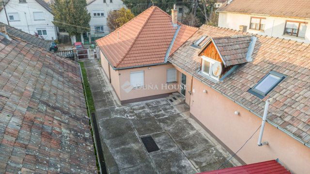 Eladó családi ház, Vácon 100 M Ft, 3 szobás