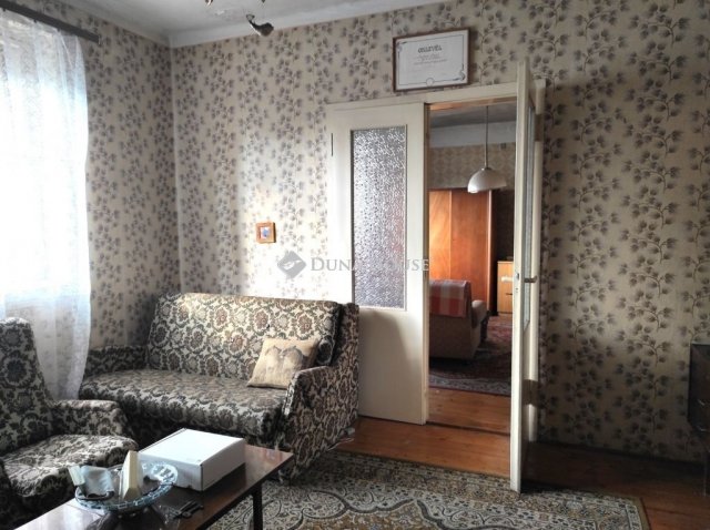 Eladó családi ház, Hatvanban 55 M Ft, 2 szobás