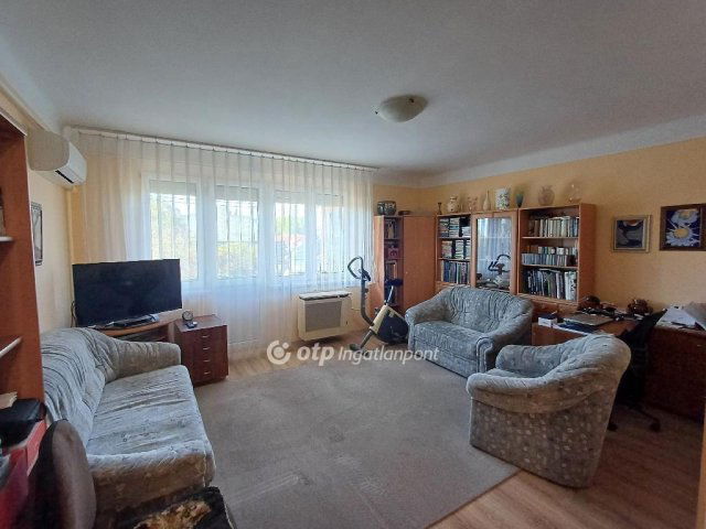 Eladó téglalakás, Nyíregyházán 54.9 M Ft, 2 szobás