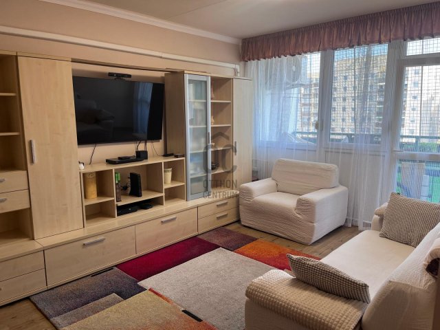 Eladó panellakás, Debrecenben 63.9 M Ft, 3 szobás