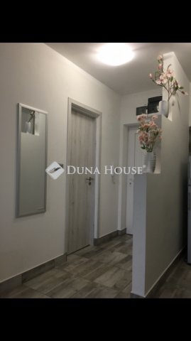 Kiadó téglalakás, albérlet, Balatonalmádiban 220 E Ft / hó