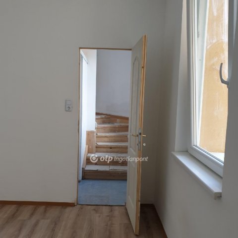 Eladó téglalakás, Budapesten, XX. kerületben 79.95 M Ft