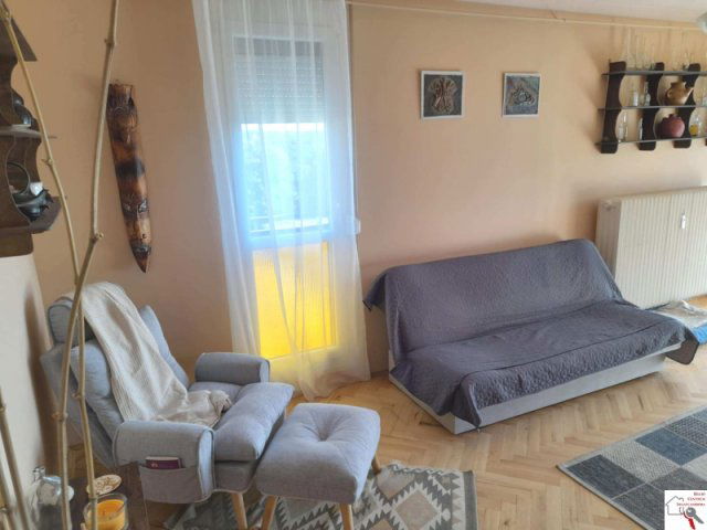Eladó panellakás, Pécsett 45.9 M Ft, 2 szobás