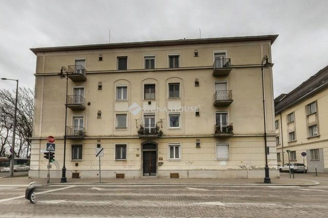 Eladó téglalakás, Kecskeméten 52.8 M Ft, 2 szobás