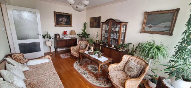 Eladó panellakás, Kaposváron 46.9 M Ft, 3 szobás