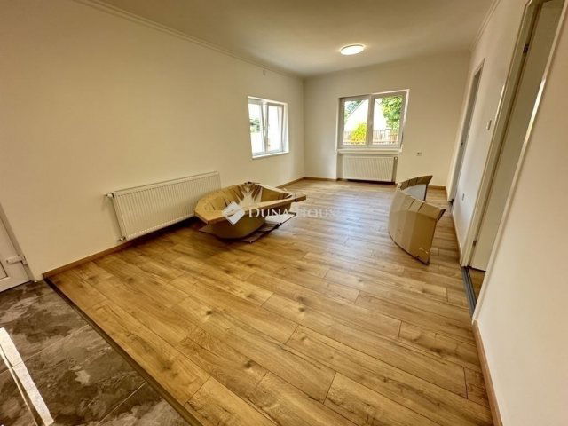 Eladó családi ház, Budapesten, XVIII. kerületben 85 M Ft