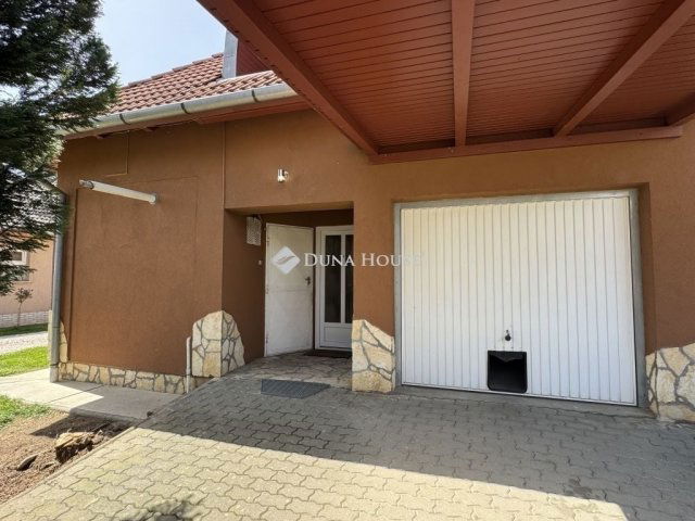 Eladó családi ház, Görcsönyben 79.9 M Ft, 4 szobás