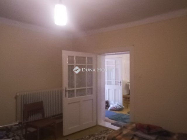 Eladó családi ház, Kiskunfélegyházán 15.2 M Ft, 2 szobás