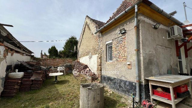 Eladó családi ház, Kupon 23.9 M Ft, 2 szobás