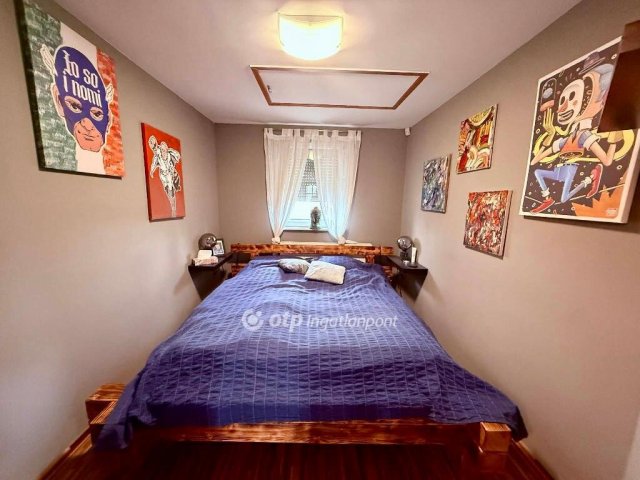 Eladó családi ház, Szigetszentmiklóson 124.9 M Ft, 4+3 szobás