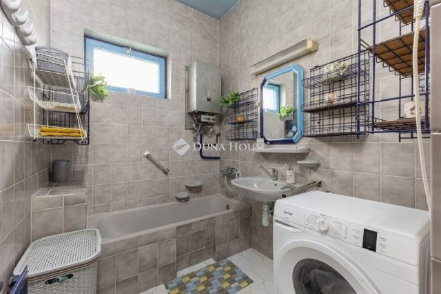 Eladó családi ház, Budapesten, XVIII. kerületben 124.9 M Ft