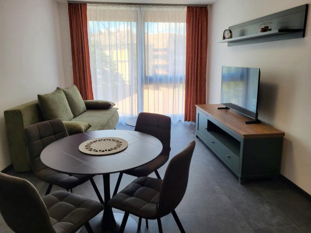 Kiadó téglalakás, albérlet, Pécsett, Rákóczi úton