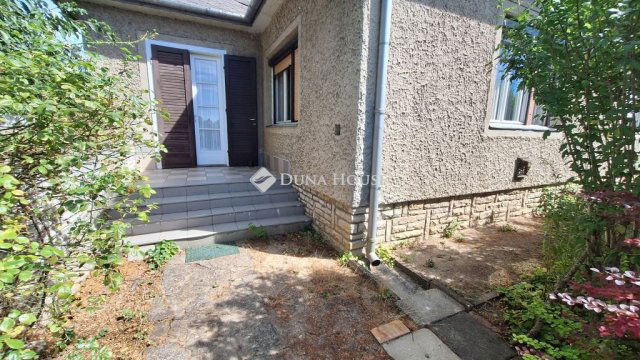 Eladó családi ház, Székesfehérvárott 84.99 M Ft, 3 szobás