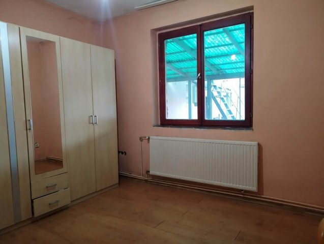 Eladó családi ház, Lőrinciben 37.9 M Ft, 3 szobás