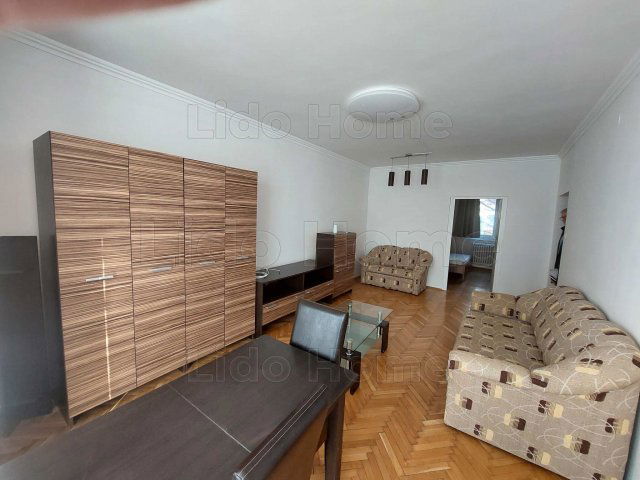 Eladó téglalakás, Kaposváron 43.5 M Ft, 2 szobás