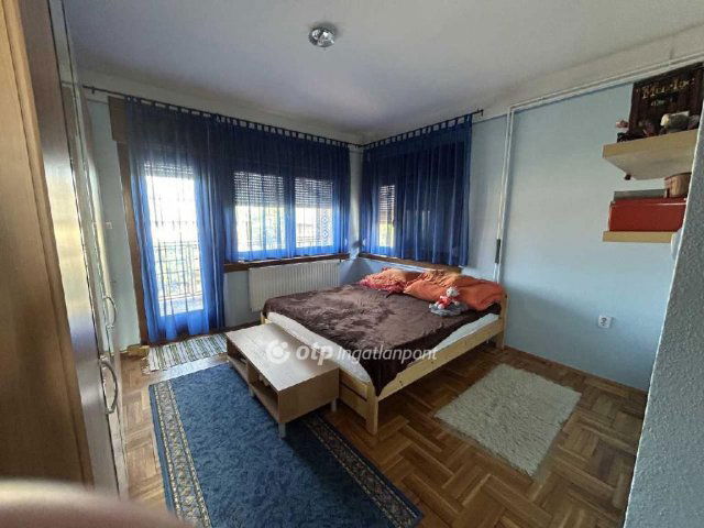 Eladó családi ház, Bagon 99 M Ft, 6+1 szobás