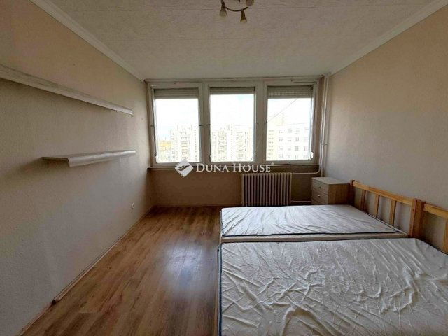 Eladó téglalakás, Kecskeméten 42.9 M Ft, 2 szobás