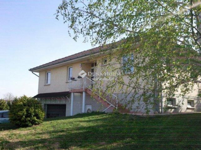 Eladó családi ház, Törökbálinton 525 M Ft, 8 szobás
