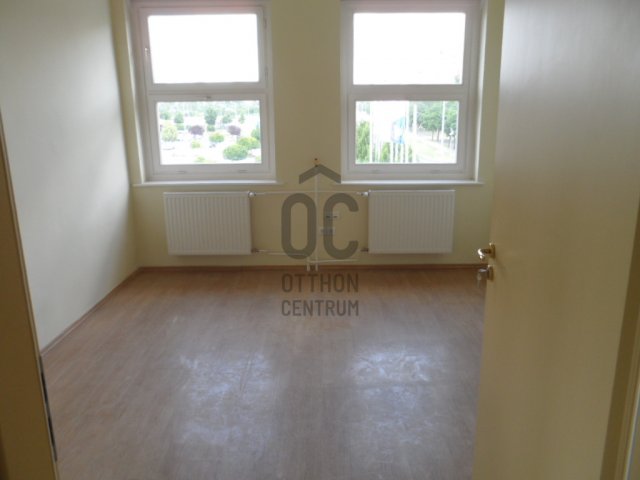 Eladó iroda, Budapesten, X. kerületben 779 M Ft