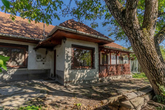 Eladó családi ház, Sajószentpéteren 28.4 M Ft, 2 szobás