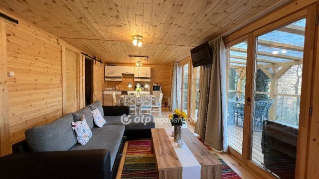 Eladó családi ház, Noszvajon 64.9 M Ft, 1+2 szobás