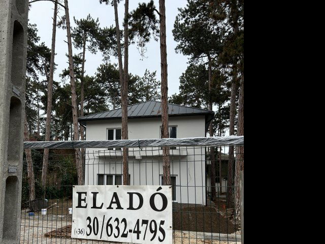 Eladó téglalakás, Siófokon, Baross Gábor utcában 182 M Ft