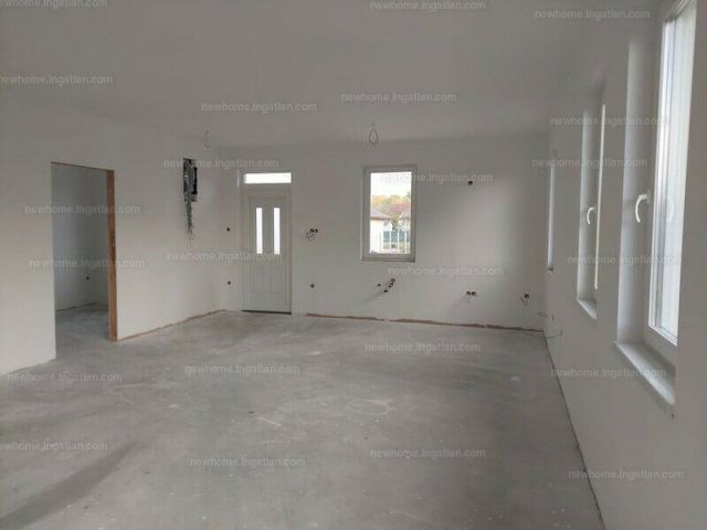 Eladó családi ház, Kecskeméten 62 M Ft, 4+1 szobás