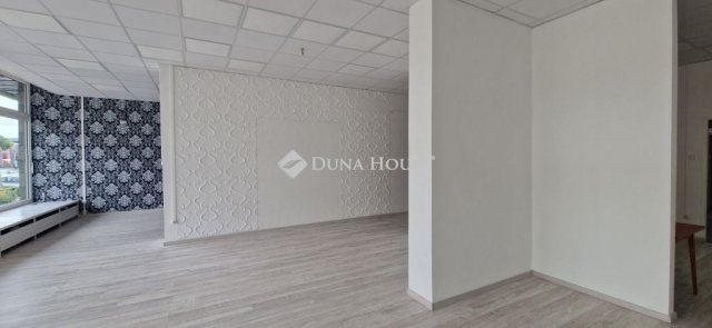 Kiadó üzlethelyiség, Nyíregyházán 495 E Ft / hó