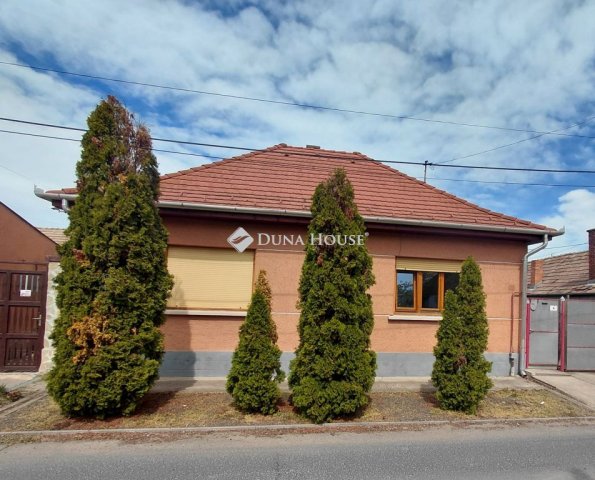 Eladó családi ház, Balassagyarmaton 48 M Ft, 3 szobás