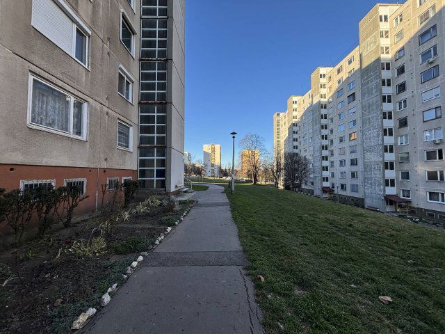 Eladó téglalakás, Miskolcon 24 M Ft, 1+1 szobás