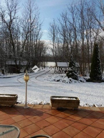 Eladó családi ház, Újlengyelen 179 M Ft, 6 szobás