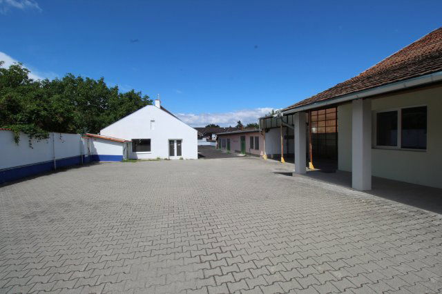 Kiadó ipari ingatlan, Pomázon 990 E Ft / hó