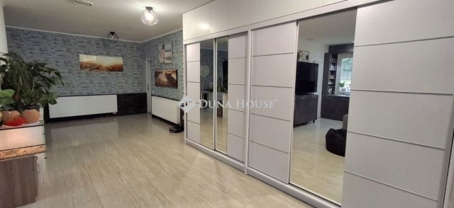 Eladó családi ház, Berkenyén 320 M Ft, 5 szobás