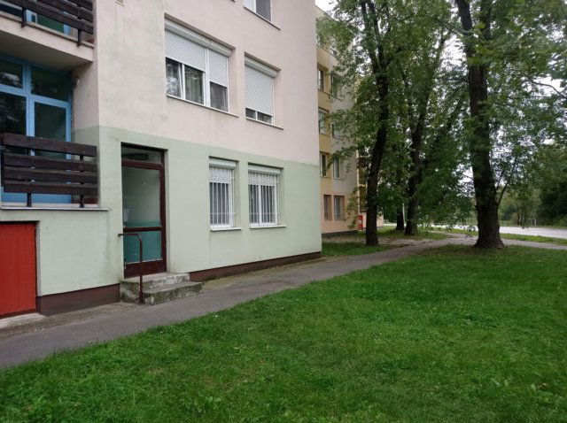 Eladó téglalakás, Tatabányán, Réti utcában 39 M Ft, 1 szobás