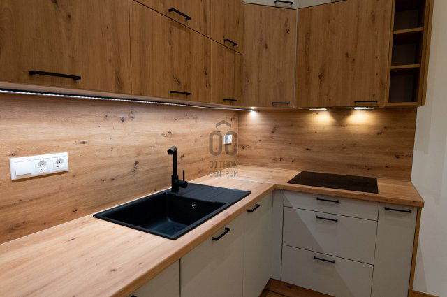 Eladó téglalakás, Budapesten, IX. kerületben 84.9 M Ft, 2 szobás