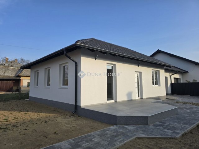 Eladó ikerház, Újlengyelen 69.99 M Ft, 3 szobás