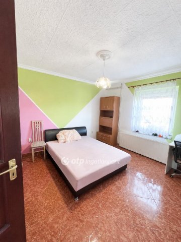 Eladó családi ház, Mezőtárkányon 14.3 M Ft, 2 szobás