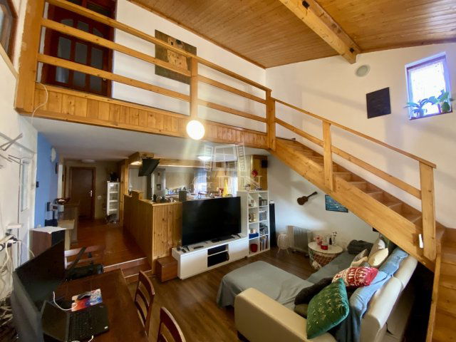 Eladó családi ház, Kartalon 89 M Ft, 6+1 szobás