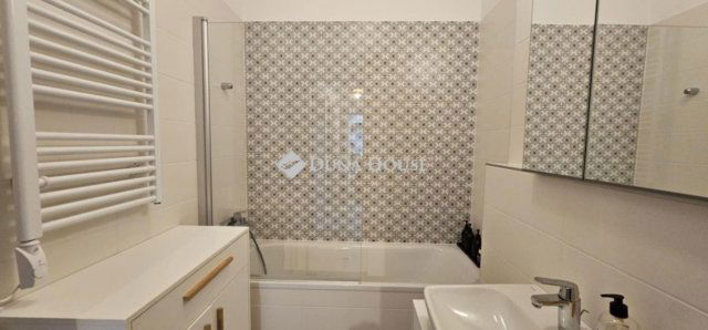 Eladó téglalakás, Budapesten, III. kerületben 144.9 M Ft