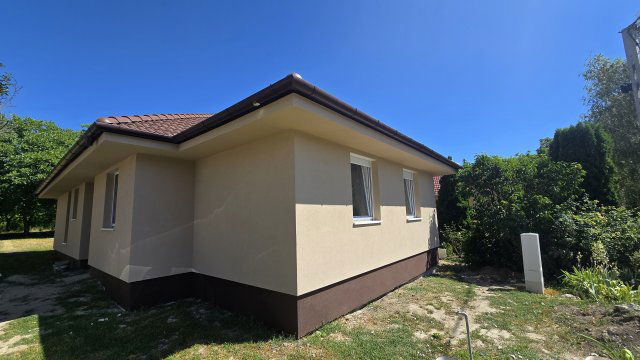 Eladó családi ház, Seregélyesen 73.9 M Ft, 4 szobás