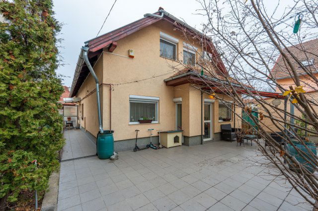 Eladó családi ház, Budapesten, XXI. kerületben 114.2 M Ft