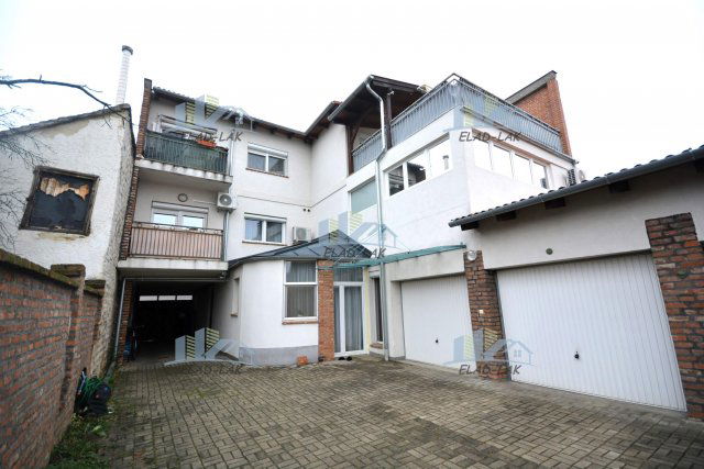 Eladó téglalakás, Szombathelyen 89 M Ft, 4 szobás