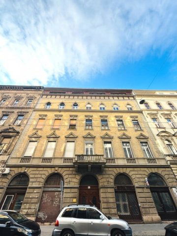 Eladó téglalakás, Budapesten, VI. kerületben 119.9 M Ft
