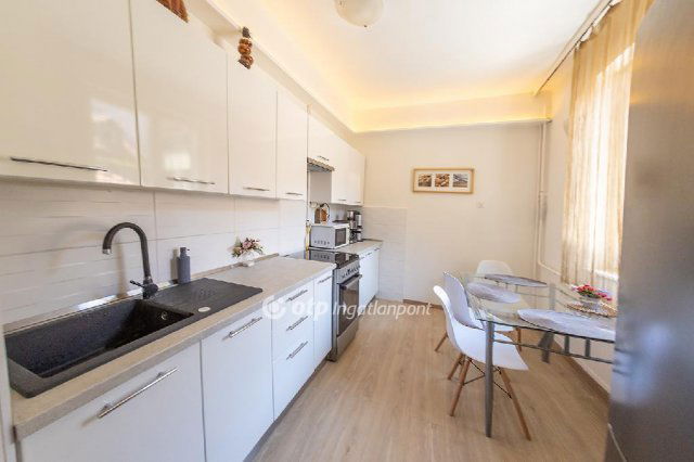 Eladó téglalakás, Miskolcon 67.7 M Ft, 4 szobás