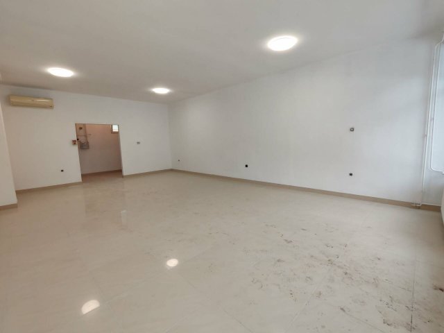 Kiadó üzlethelyiség, Nyíregyházán 220 E Ft / hó